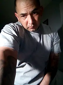 Snapshot of NewKing100 chatting on 12-17-24, 12:11 NewKing100 online show from 12-17-24, 12:11