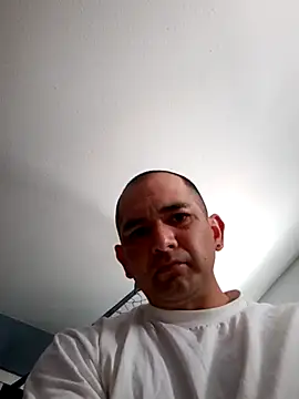 Snapshot of NewKing100 chatting on 02-11-25, 04:56 NewKing100 online show from 02-11-25, 04:56