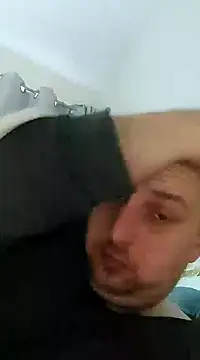 Snapshot of HE-M123 chatting on 12-12-24, 08:25 HE-M123 online show from 12-12-24, 08:25