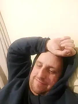 Snapshot of HE-M123 chatting on 12-14-24, 11:23 HE-M123 online show from 12-14-24, 11:23