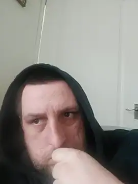 Snapshot of HE-M123 chatting on 02-19-25, 11:28 HE-M123 online show from 02-19-25, 11:28