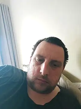 Snapshot of HE-M123 chatting on 03-04-25, 11:19 HE-M123 online show from 03-04-25, 11:19