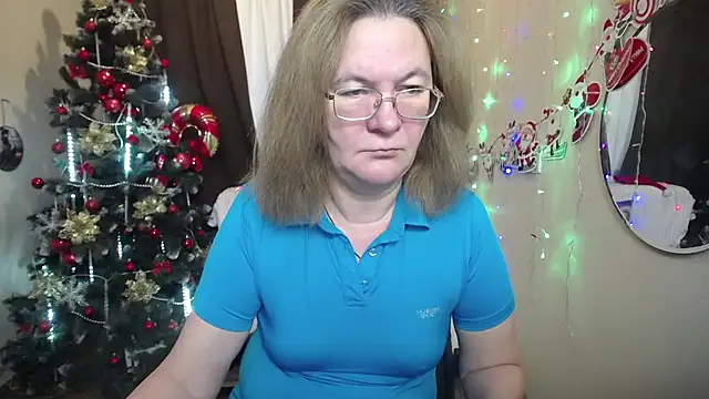 Snapshot of HolyMilfa chatting on 12-04-24, 07:17 HolyMilfa online show from 12-04-24, 07:17