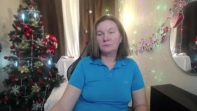 Snapshot of HolyMilfa chatting on 12-18-24, 05:00 HolyMilfa online show from 12-18-24, 05:00