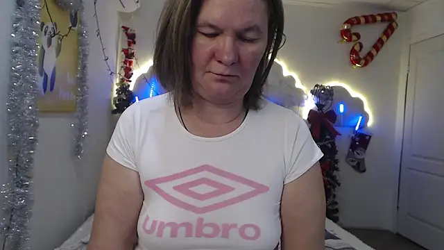 Snapshot of HolyMilfa chatting on 12-20-24, 10:27 HolyMilfa online show from 12-20-24, 10:27