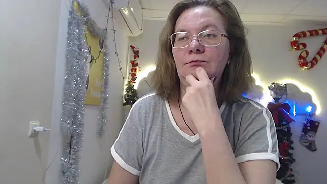 Snapshot of HolyMilfa chatting on 01-05-25, 02:08 HolyMilfa online show from 01-05-25, 02:08