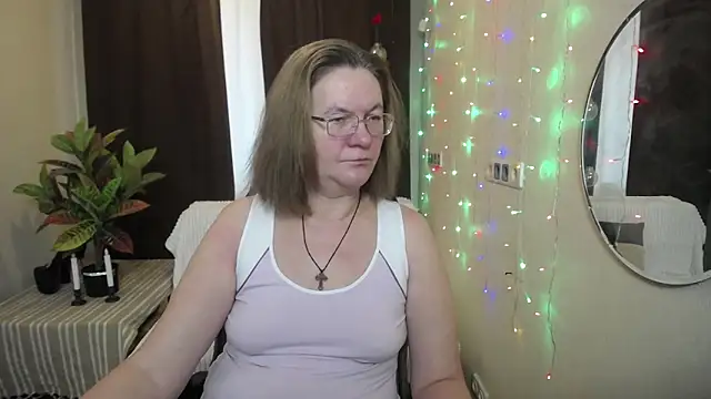 Snapshot of HolyMilfa chatting on 01-24-25, 07:51 HolyMilfa online show from 01-24-25, 07:51