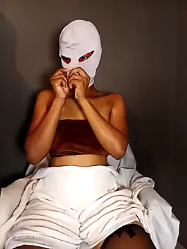 Snapshot of lisa_larry88 chatting on 02-15-26, 02:41 lisa larry88 online show from 02-15-26, 02:41