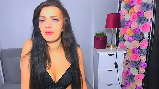 OliviaFantasy online show from 11-13-25, 08:13