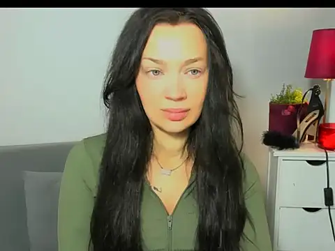 Snapshot of OliviaFantasy chatting on 02-12-26, 08:42 OliviaFantasy online show from 02-12-26, 08:42