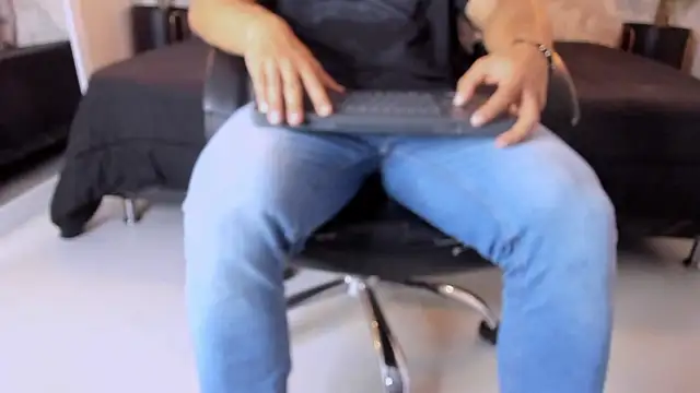 Regan   online show from 09-27-25, 07:30