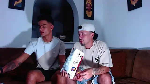 Snapshot of enjoy_vibes chatting on 10-05-25, 02:43 enjoy vibes online show from 10-05-25, 02:43