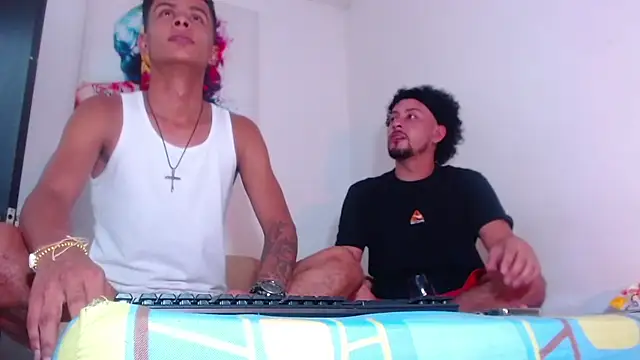 Snapshot of enjoy_vibes chatting on 11-25-25, 11:27 enjoy vibes online show from 11-25-25, 11:27