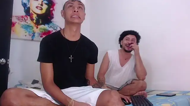 Snapshot of enjoy_vibes chatting on 11-27-25, 01:18 enjoy vibes online show from 11-27-25, 01:18