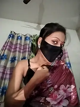 Snapshot of Nadia-2 chatting on 12-19-25, 09:11 Nadia-2 online show from 12-19-25, 09:11