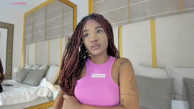 Snapshot of AriaFoster chatting on 11-03-25, 11:37 AriaFoster online show from 11-03-25, 11:37