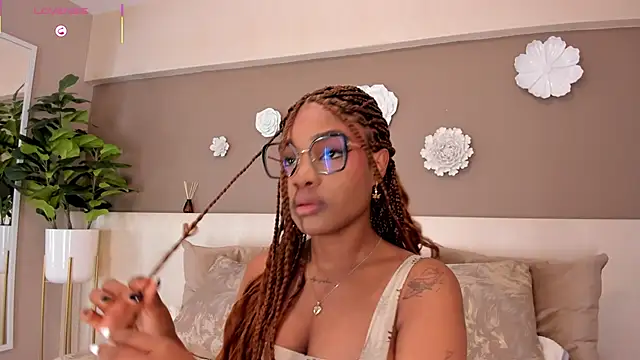 Snapshot of AriaFoster chatting on 11-13-25, 04:00 AriaFoster online show from 11-13-25, 04:00