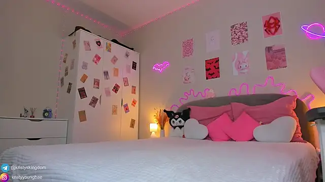 Kate Clover online show from 05-16-26, 06:54