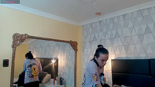 JustinePerry online show from 02-21-25, 03:56