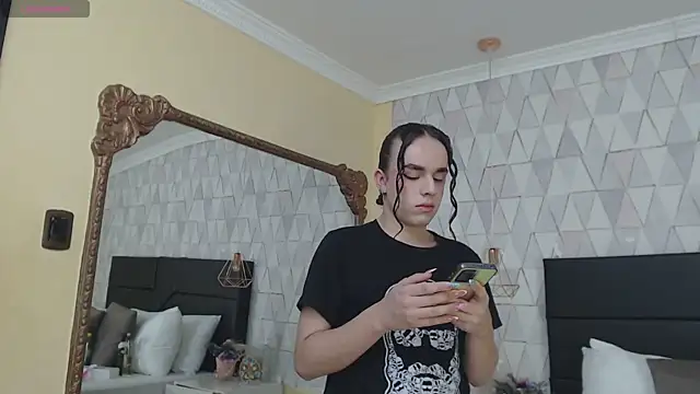 JustinePerry online show from 10-03-25, 03:47