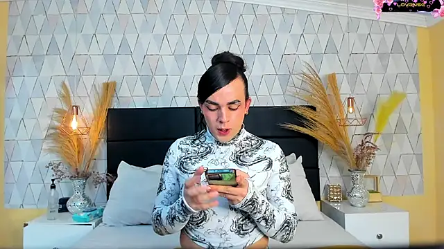 JustinePerry online show from 03-23-26, 04:05