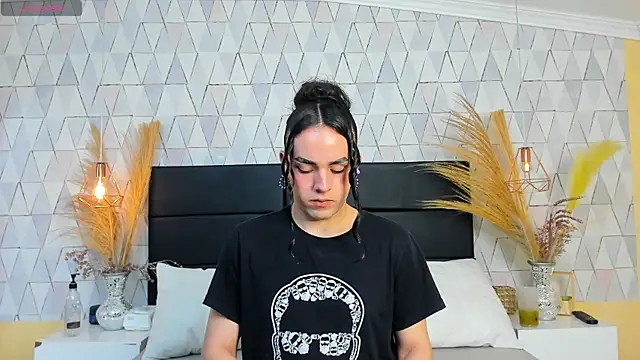 JustinePerry online show from 03-27-26, 03:56