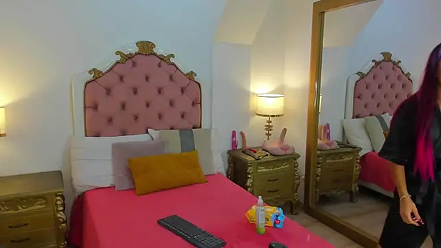 Snapshot of Candy5Girl chatting on 02-07-25, 01:25 Candy5Girl online show from 02-07-25, 01:25