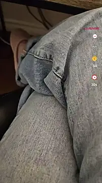 Snapshot of Kinkycouple1789 chatting on 01-07-25, 04:08 Kinkycouple1789 online show from 01-07-25, 04:08