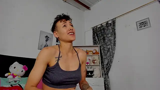 Snapshot of megan_100 chatting on 11-20-25, 06:18 megan 100 online show from 11-20-25, 06:18