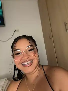 Lucy wilson5 online show from 01-26-25, 03:38