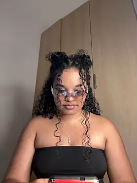 Lucy wilson5 online show from 01-30-25, 04:16