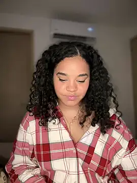 Lucy wilson5 online show from 03-06-25, 07:47