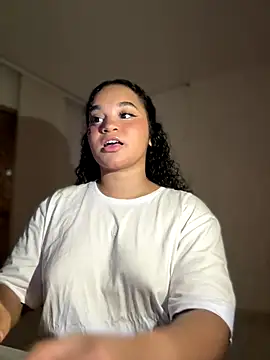 Lucy wilson5 online show from 11-16-25, 03:12