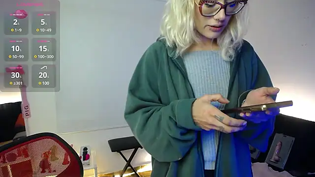 911Calling online show from 12-15-24, 01:46