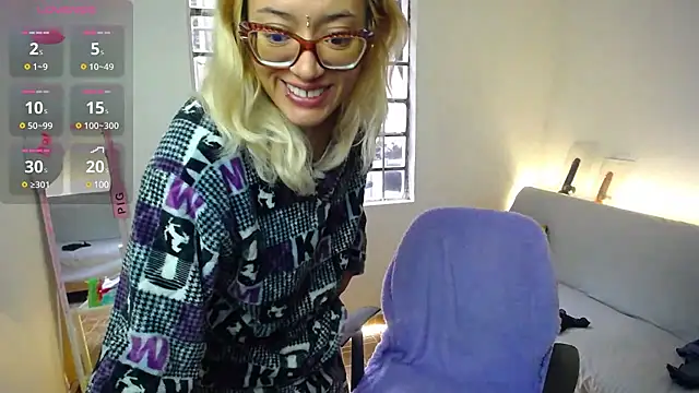 911Calling online show from 12-17-24, 01:05