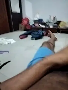 Snapshot of tamil_horny09 chatting on 11-23-25, 05:24 tamil horny09 online show from 11-23-25, 05:24