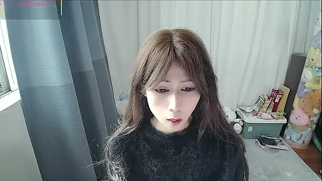 CN-Doudou online show from 12-15-25, 02:49