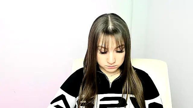 Evelina GG online show from 01-28-25, 12:22