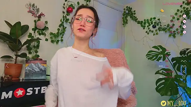 MyLou  online show from 01-08-25, 03:17