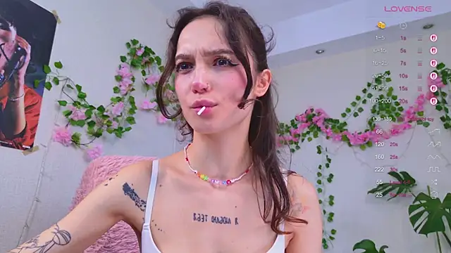 MyLou  online show from 09-12-25, 03:12