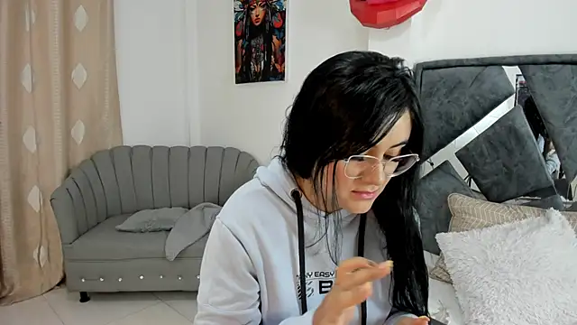 Snapshot of Dulce_amg chatting on 05-19-26, 02:07 Dulce amg online show from 05-19-26, 02:07