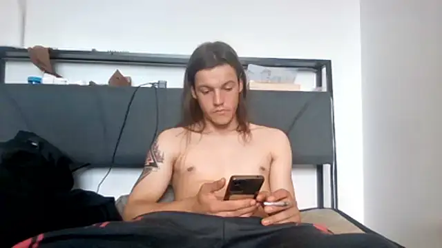 Snapshot of btungffhgg chatting on 05-20-26, 01:28 btungffhgg online show from 05-20-26, 01:28