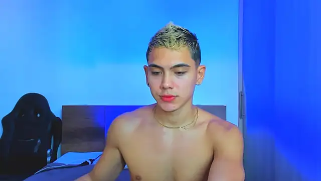 Snapshot of Stevenn_77 chatting on 12-05-24, 03:17 Stevenn 77 online show from 12-05-24, 03:17