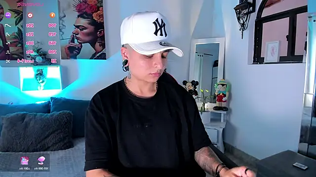 ZuryRamirez  online show from 12-05-25, 06:48