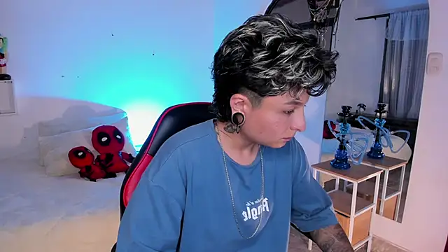 ZuryRamirez  online show from 05-28-26, 08:06