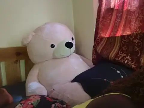Snapshot of Sexxy_prity25 chatting on 03-05-25, 12:00 Sexxy prity25 online show from 03-05-25, 12:00