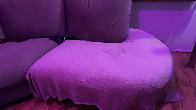 Snapshot of MiliExteraaa chatting on 03-15-25, 03:18 MiliExteraaa online show from 03-15-25, 03:18