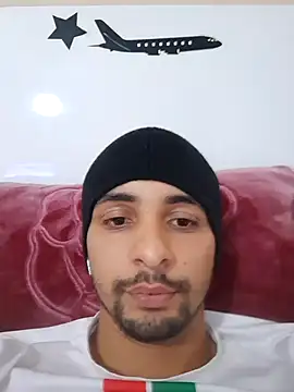 Snapshot of Hazembahloul chatting on 11-17-25, 10:48 Hazembahloul online show from 11-17-25, 10:48