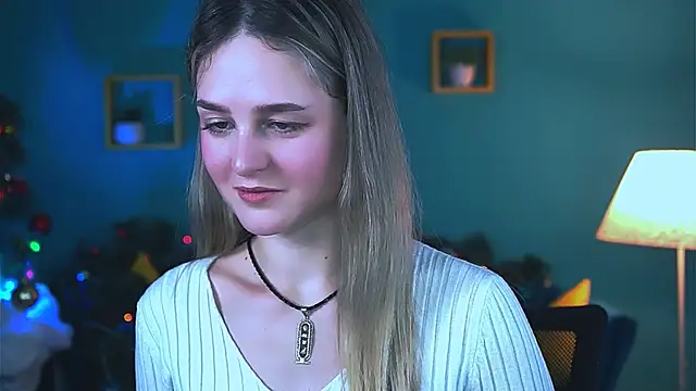 Snapshot of DeboraLarson chatting on 01-19-25, 03:21 DeboraLarson online show from 01-19-25, 03:21