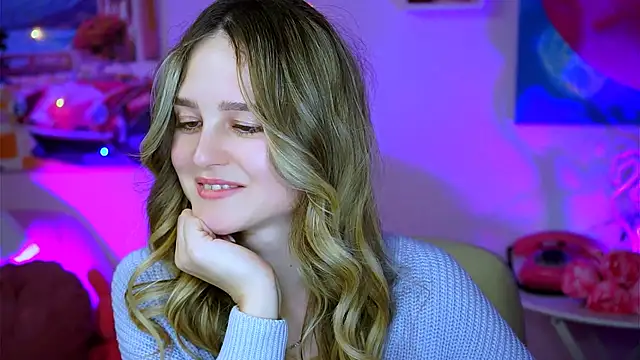 Snapshot of DeboraLarson chatting on 02-10-25, 12:52 DeboraLarson online show from 02-10-25, 12:52